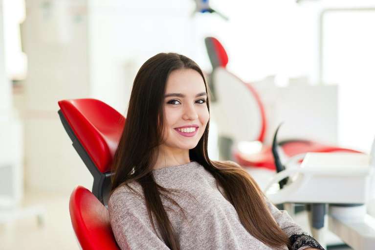 Comfortable and Painless Tooth Extractions in Aston, PA